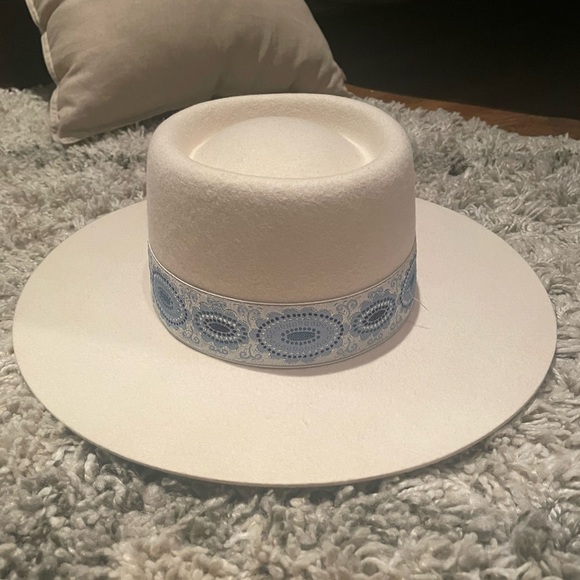 Lack of Color hat - Picture 2 of 3